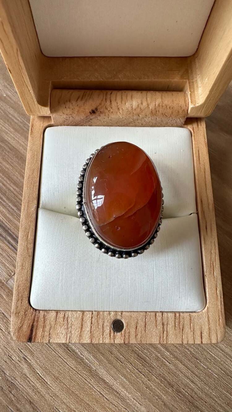 Vintage 925 Sterling Silver Oval Carnelian Agate Statement Ring Size 7.5